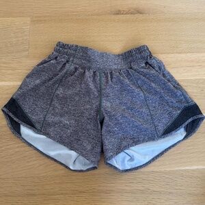 Lululemon Hotty Hot Low Rise Lined Shorts 4"